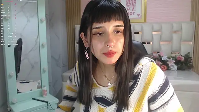 allyssa_bellini_s's cam snapshot