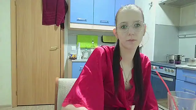 Lucy_Divine's cam snapshot