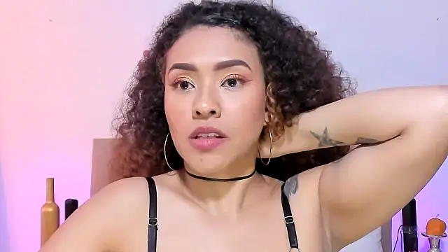 Zoe_Gruber's cam snapshot