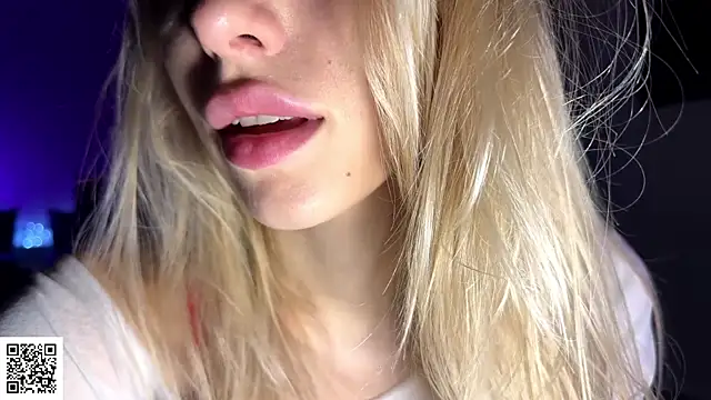 ElysiaXo's cam snapshot