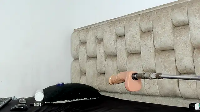 Sophia-Smith2 live sex cam