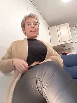 Conny_Shellie's cam snapshot