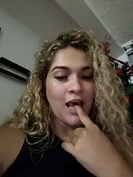 Sara_smiiith211 live sex cam