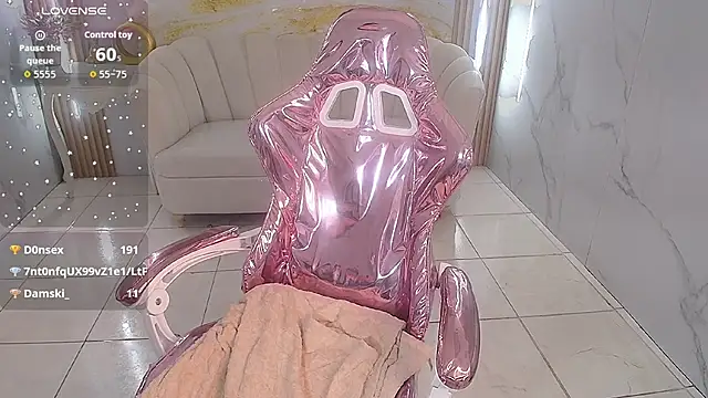 kim_lush_s's cam snapshot