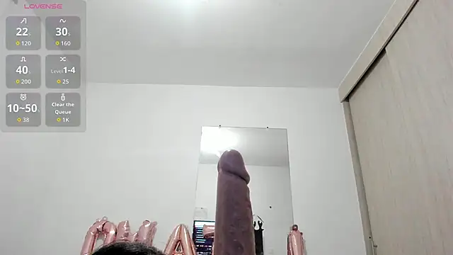 esmeraldamfc live sex cam