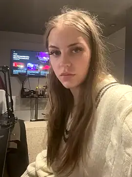 elliepixie's cam snapshot