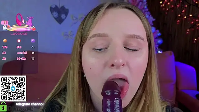 Rina_Panic's cam snapshot