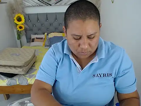 hotlesby_valery's cam snapshot