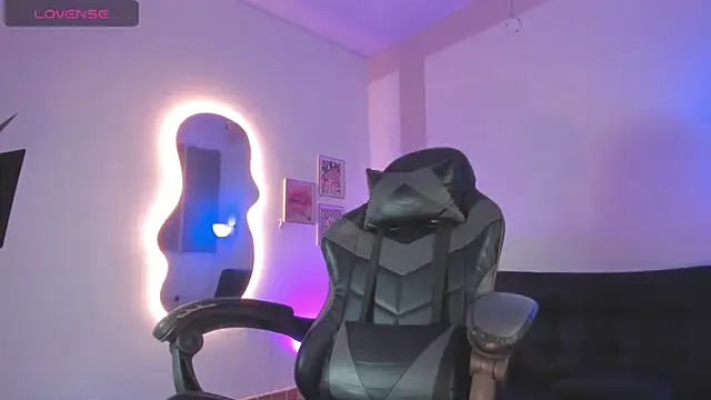 Senpai_Lover live sex cam