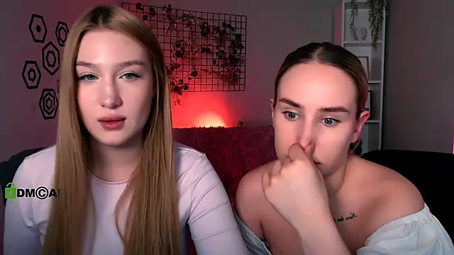 playful_sophie's cam snapshot