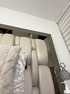 ALISSON_FOXXX1 live sex cam