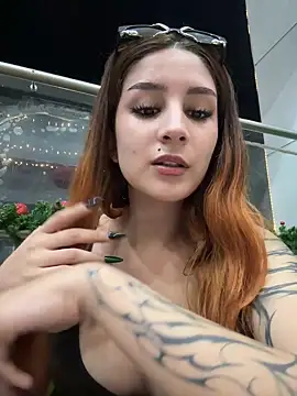 Mon_Cherry's cam snapshot