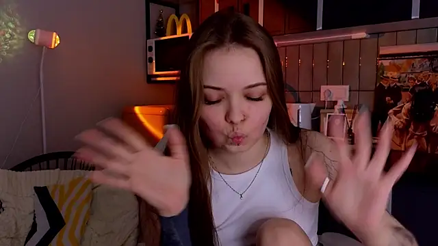 doll_lol_'s cam snapshot