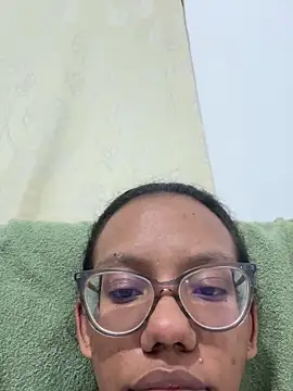 Curly_lily's cam snapshot