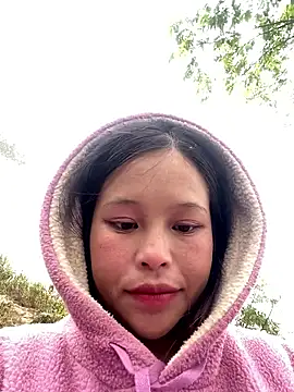 O_o_UwU_o_O's cam snapshot