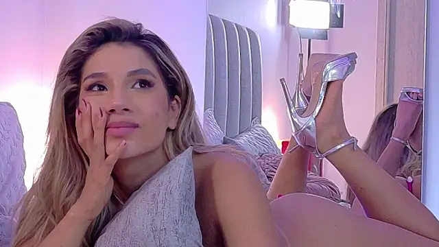 NicoleArmani's cam snapshot