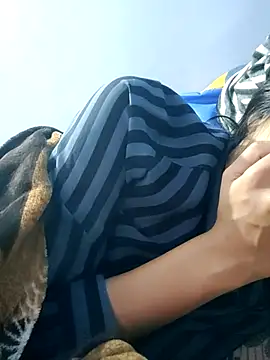 Koziekylie's cam snapshot