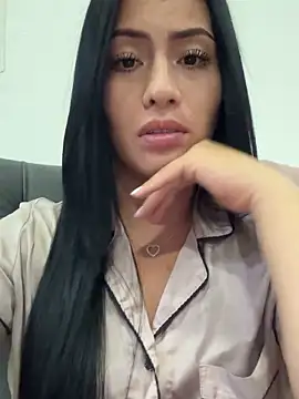 Sara_luna_'s cam snapshot