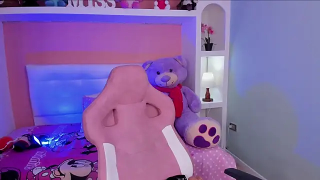 miss___megan's cam snapshot