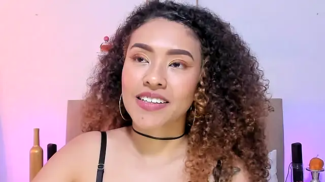 Zoe_Gruber's cam snapshot