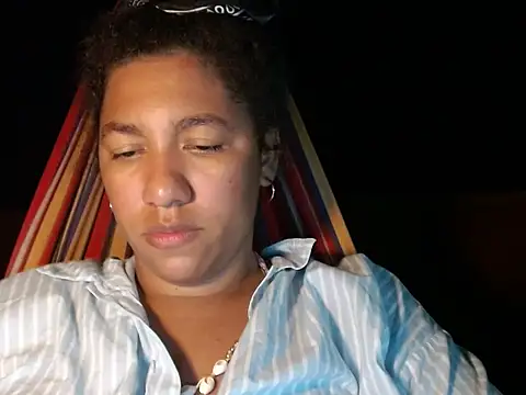 bellacrespalatina's cam snapshot