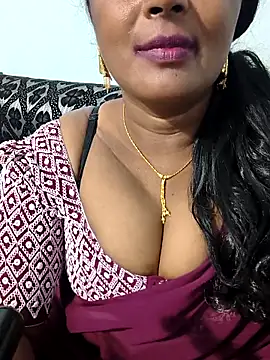 siri_telugutamil's cam snapshot