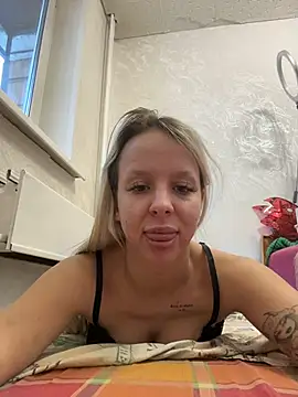 LikaCat's cam snapshot