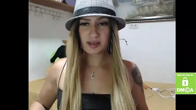 alice_trinity live sex cam