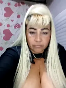 BonniAdams live sex cam