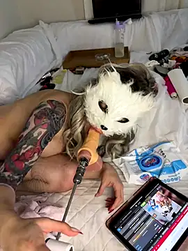 Ozge-SluttyScream69 live sex cam