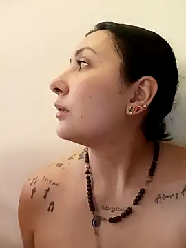 You-kitty2025's cam snapshot