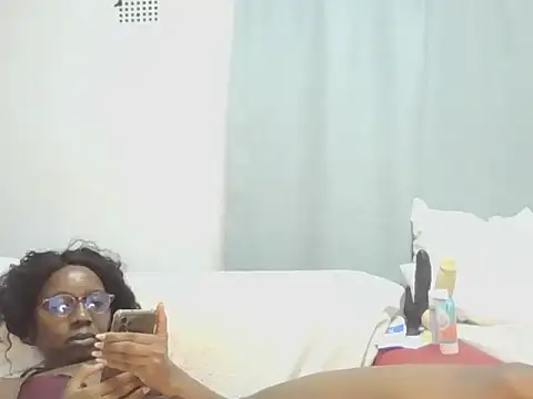 Sexxybella27's cam snapshot