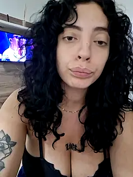 Flora-latin-girl's cam snapshot