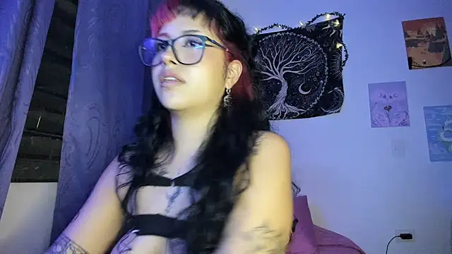 Pinky_promiseex's cam snapshot