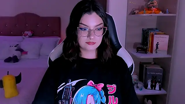 OphelianaRose33 live sex cam