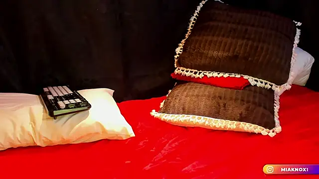 MiaKnox's cam snapshot