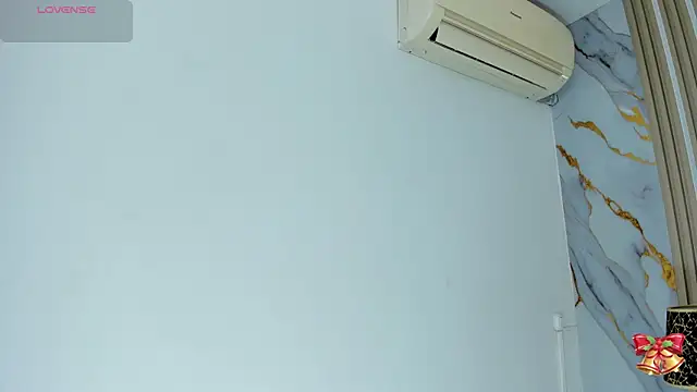 sharon_greey's cam snapshot