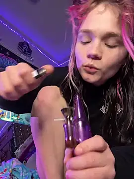 Cutiepiespanks's cam snapshot