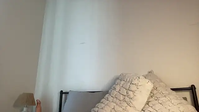 ava_bbyxo's cam snapshot