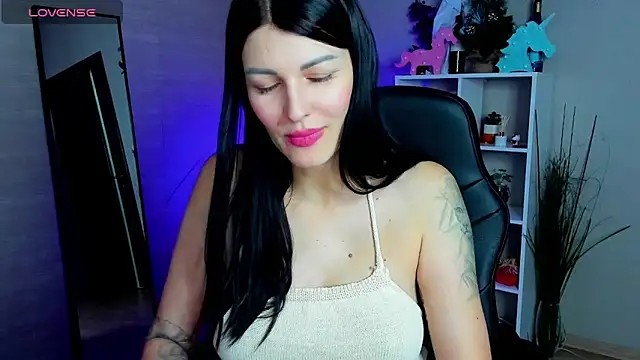 O1d_Lady's cam snapshot