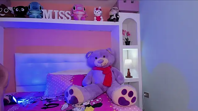 miss___megan's cam snapshot