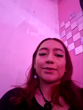 Eveeelyn25 live sex cam