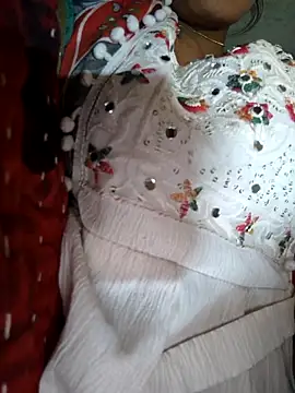 LOVELYKAJALBHABHI's cam snapshot