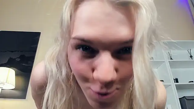 DianeHonnette live sex cam