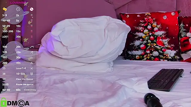 AllenaMoon live sex cam