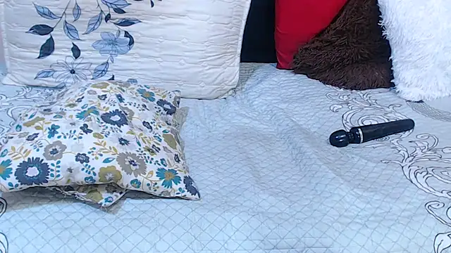 Violettx25's cam snapshot