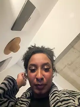 Your_Paris live sex cam