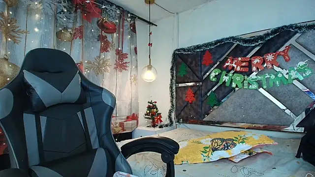 _julietta_'s cam snapshot