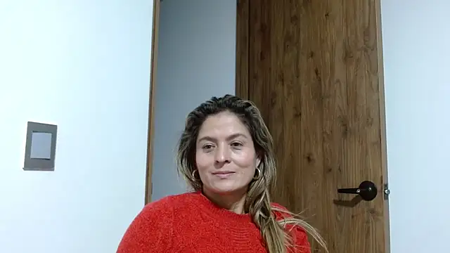 linda-mature43's cam snapshot