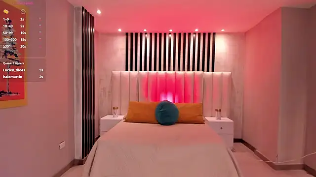 LucyWeiss_'s cam snapshot